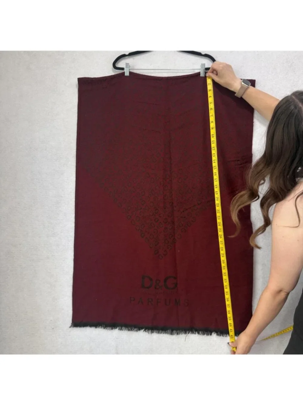 D&G Scarf Womens One Size Red Burgundy Logo Rectangle Wrap Shawl Fringe Parfums